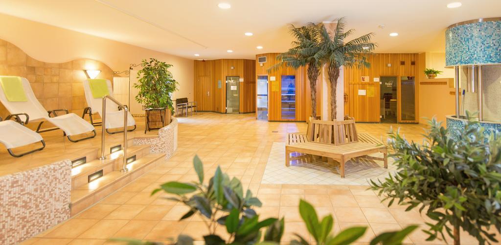 Maifeld Sport- Und Tagungshotel Werl Esterno foto