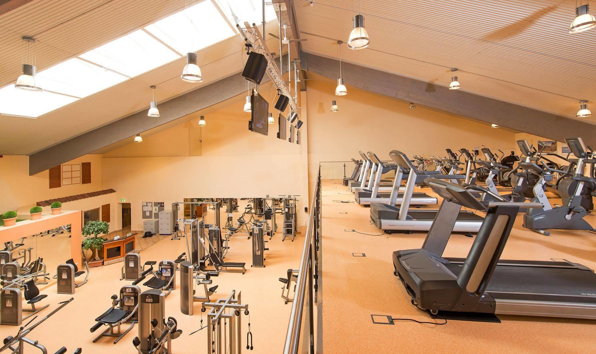Maifeld Sport- Und Tagungshotel Werl Esterno foto